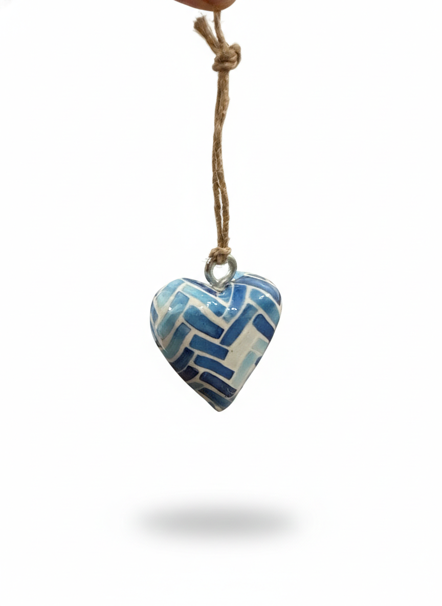 colgante corazón de madera rayas azules colgante corazón de madera rayas azules
