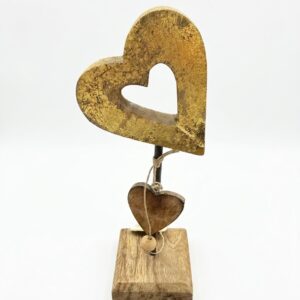 corazón decorativo de madera